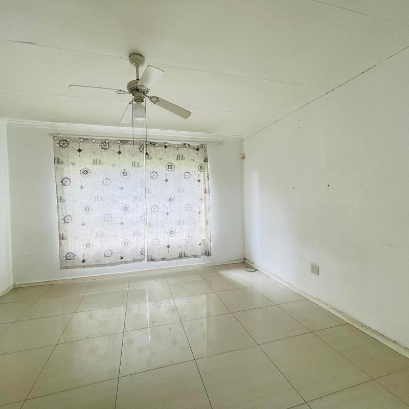 7 Bedroom Property for Sale in Golf View North West